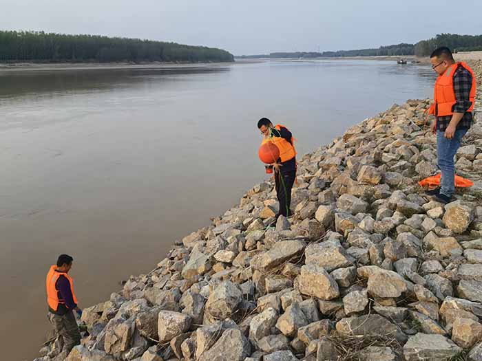 图片三:六度姿态仪定点投放 史晓瑞 摄.jpg